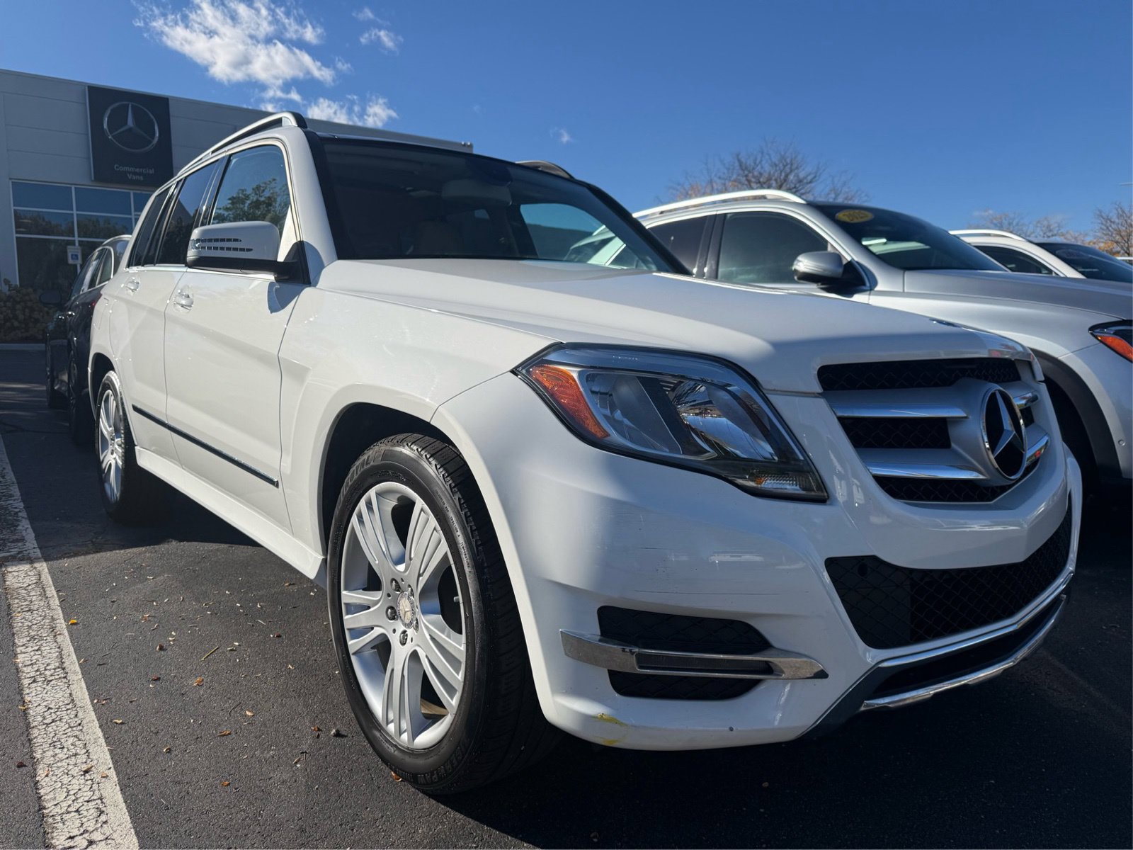 Used 2013 Mercedes-Benz GLK 350 4MATIC image 2