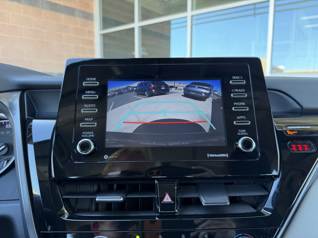 Used 2021 Toyota Camry LE image 21