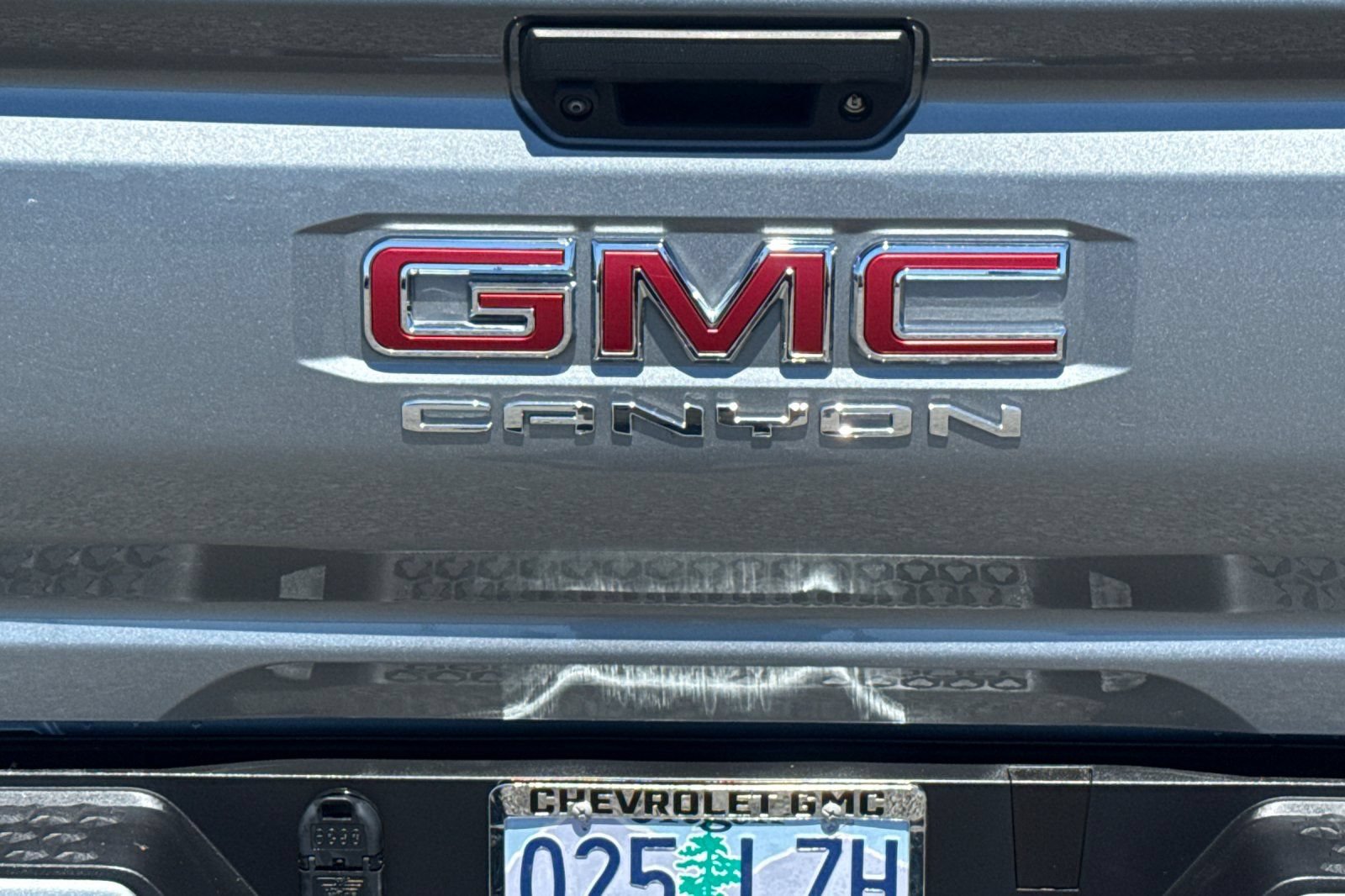Used 2023 GMC Canyon Elevation w/ Elevation Premium Package RWD image 47