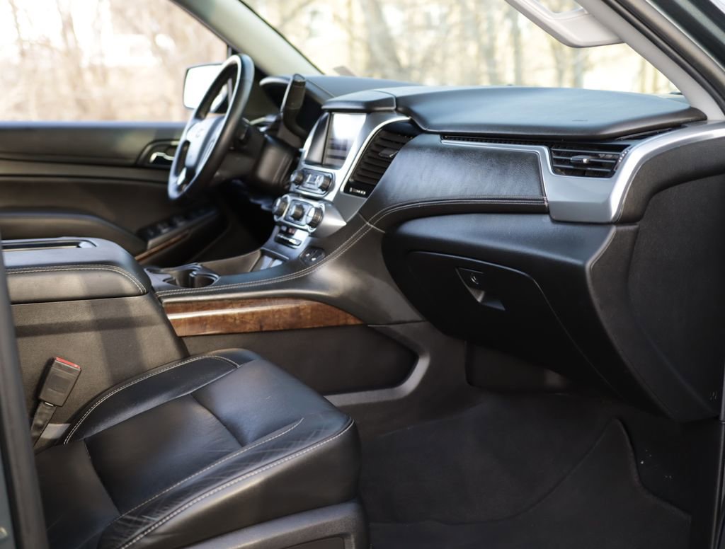 Used 2019 Chevrolet Tahoe LT image 37