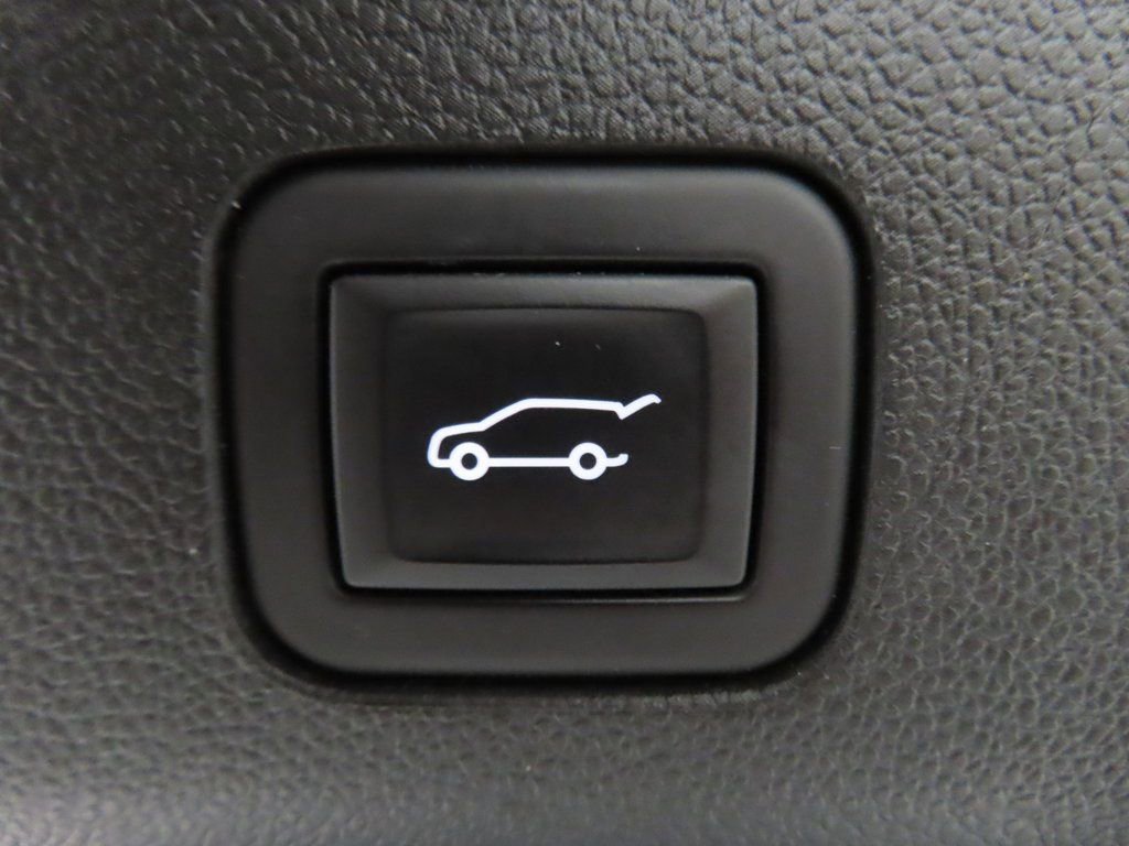 Used 2024 GMC Yukon XL Denali Ultimate image 45