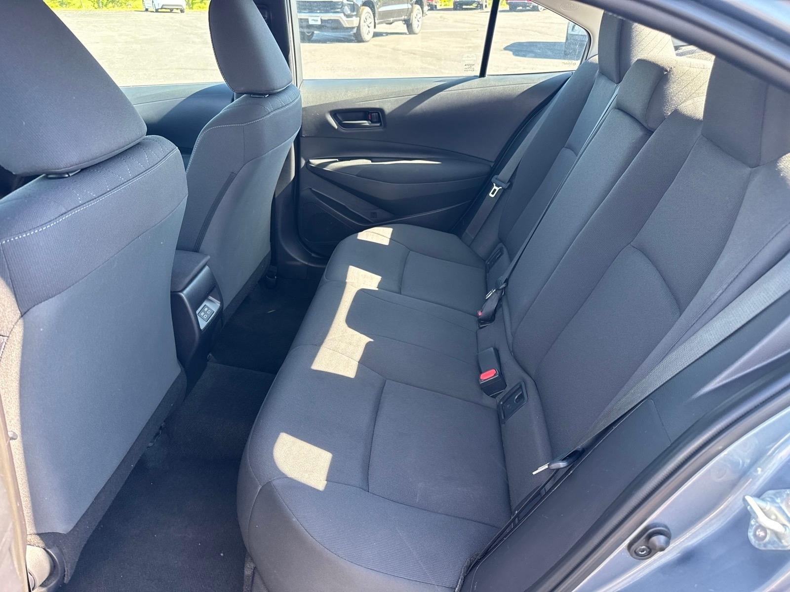 Used 2024 Toyota Corolla LE FWD image 5