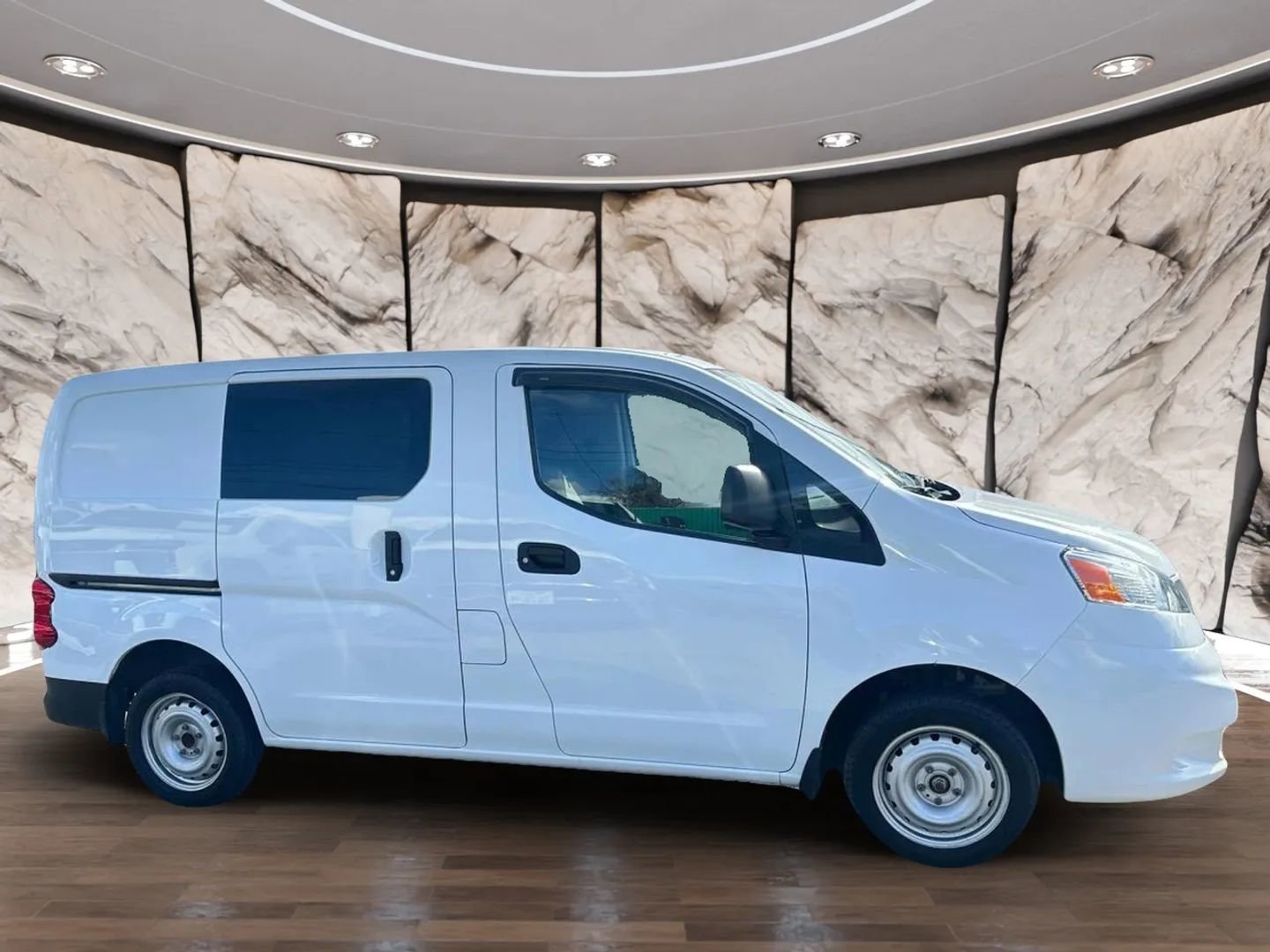 Used 2020 Nissan NV200 S w/ Sliding Glass Door Package image 6
