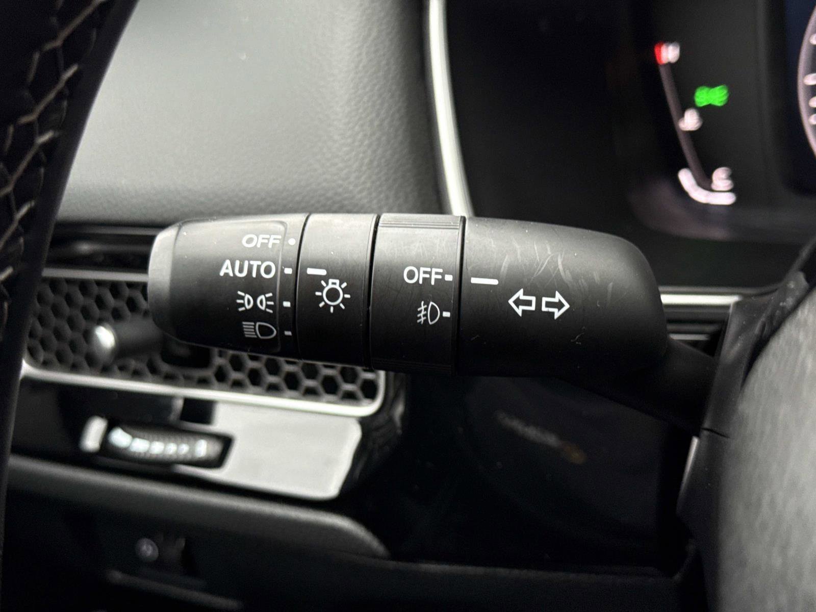 Used 2024 Honda Civic Touring image 11