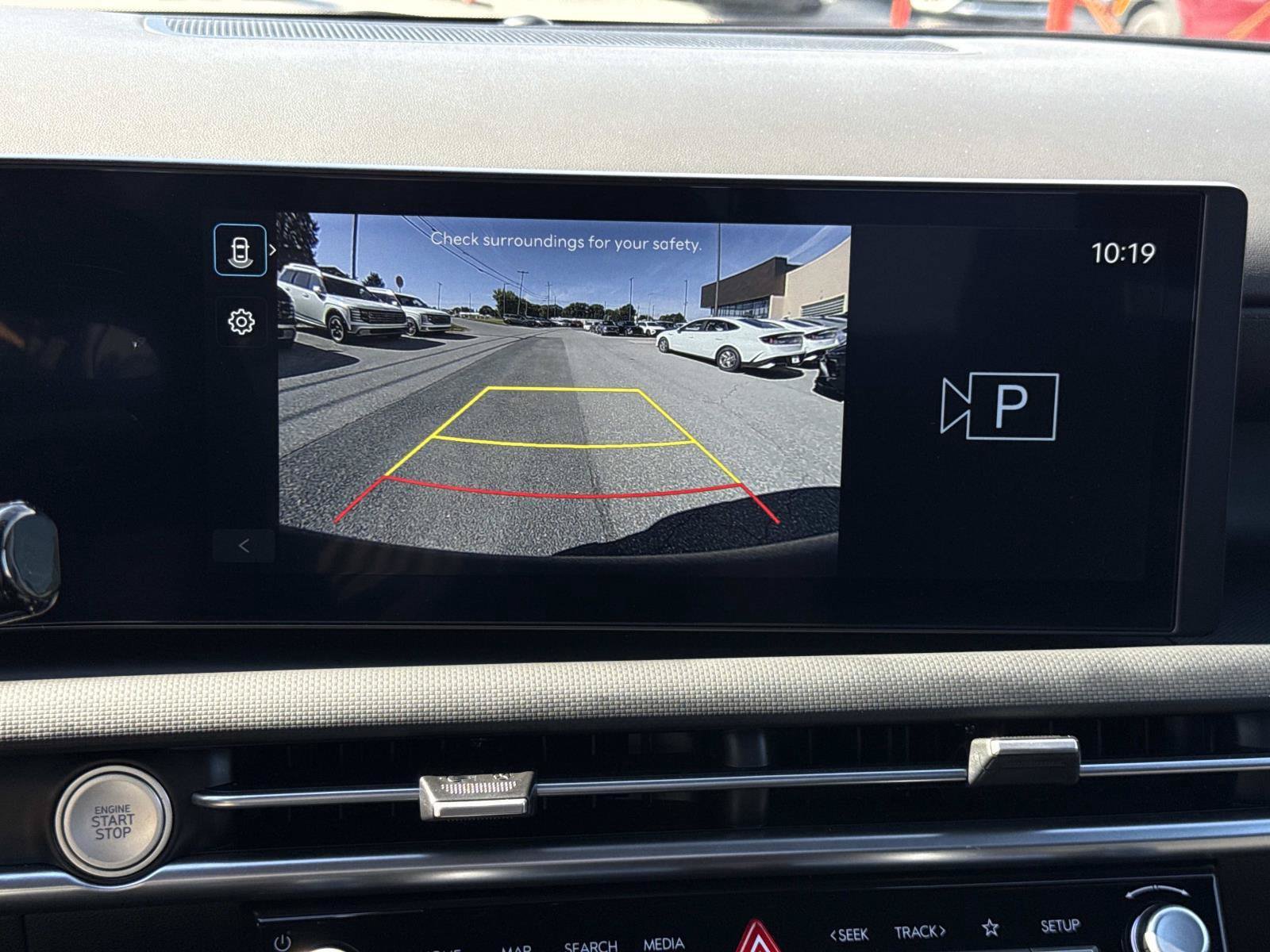Certified 2025 Hyundai Santa Cruz SE AWD/4WD image 5