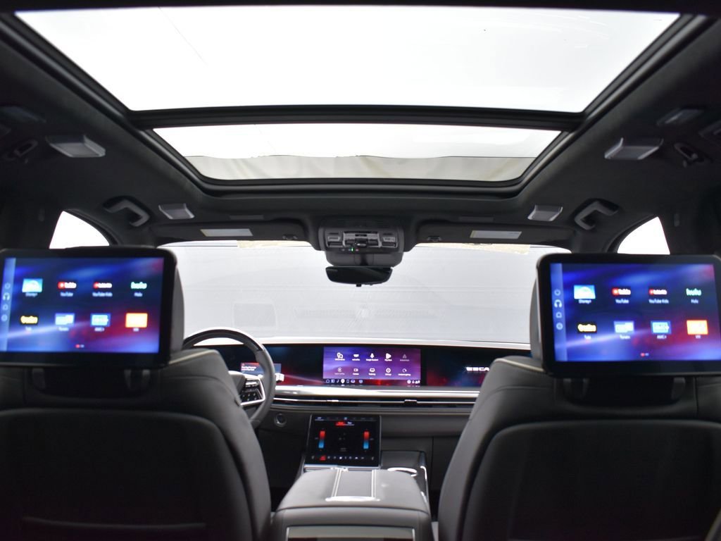 Certified 2026 Cadillac Escalade V w/ LPO, Onyx Lite Package image 32