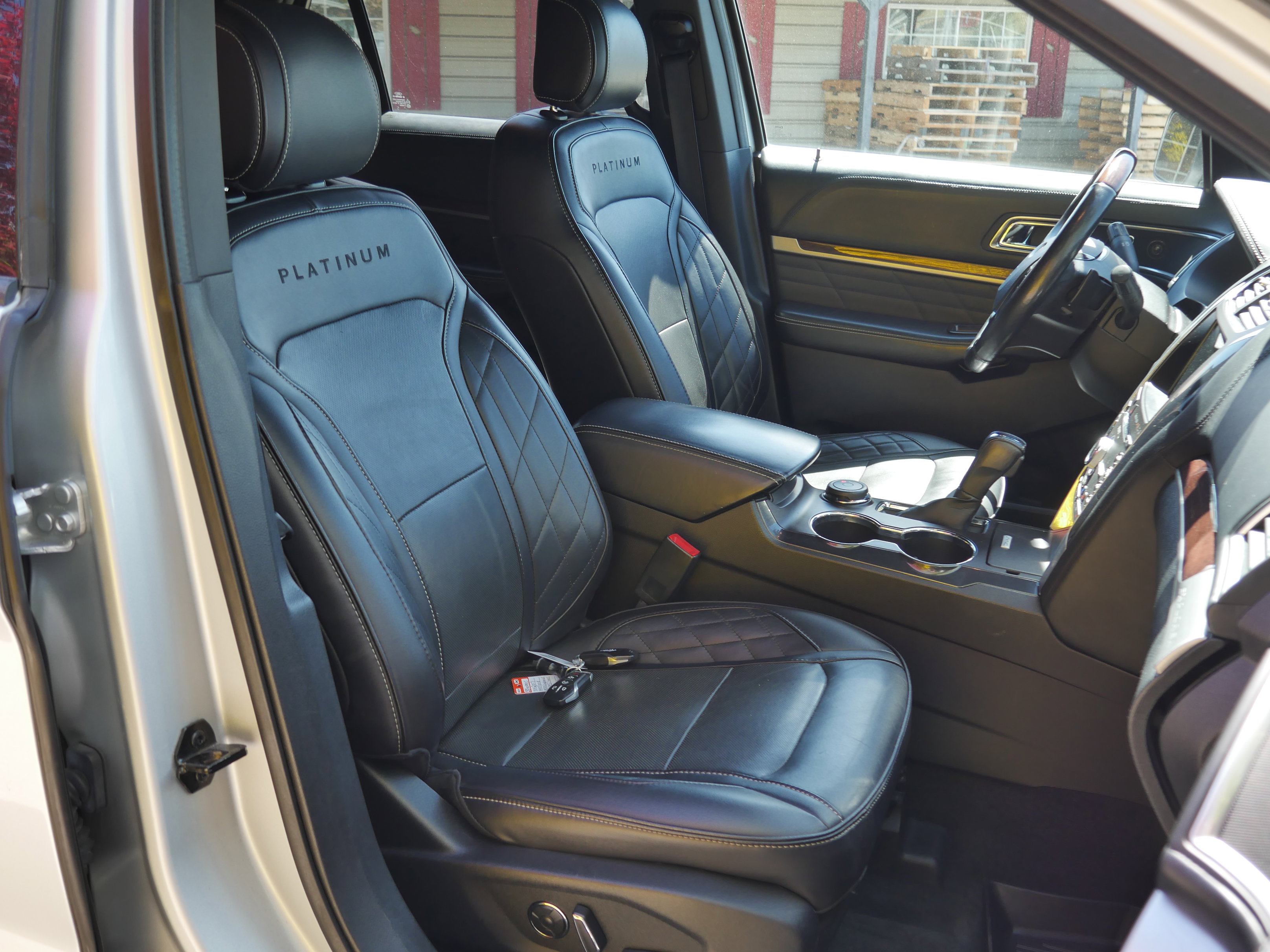 Used 2017 Ford Explorer Platinum AWD/4WD image 28