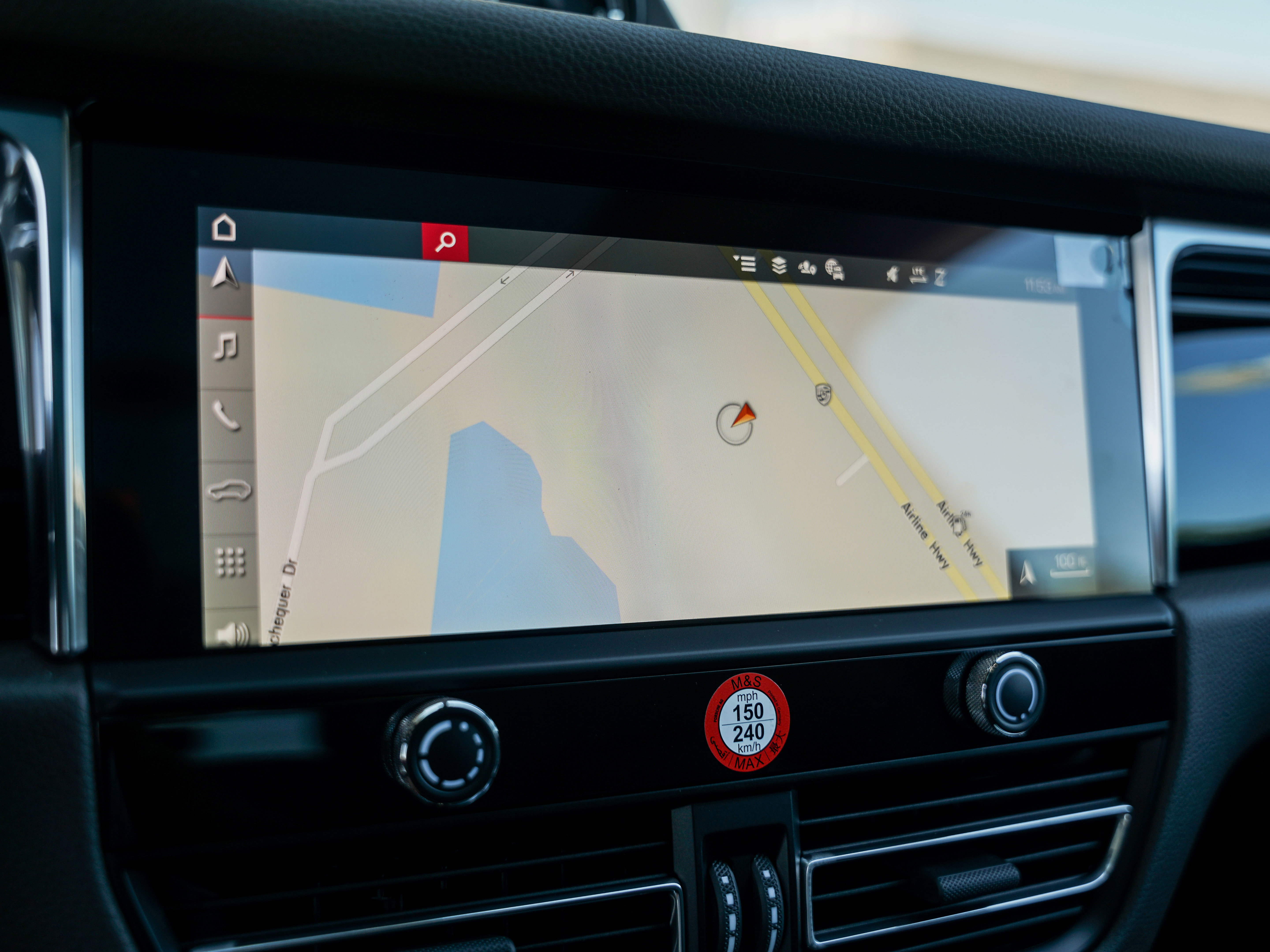 New 2026 Porsche Macan image 20