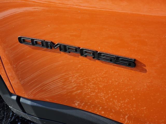 Used 2026 Jeep Compass Latitude image 27