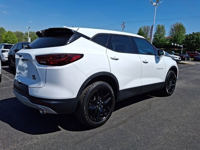 Used 2023 Chevrolet Blazer LT w/ Driver Confidence Package AWD/4WD image 8