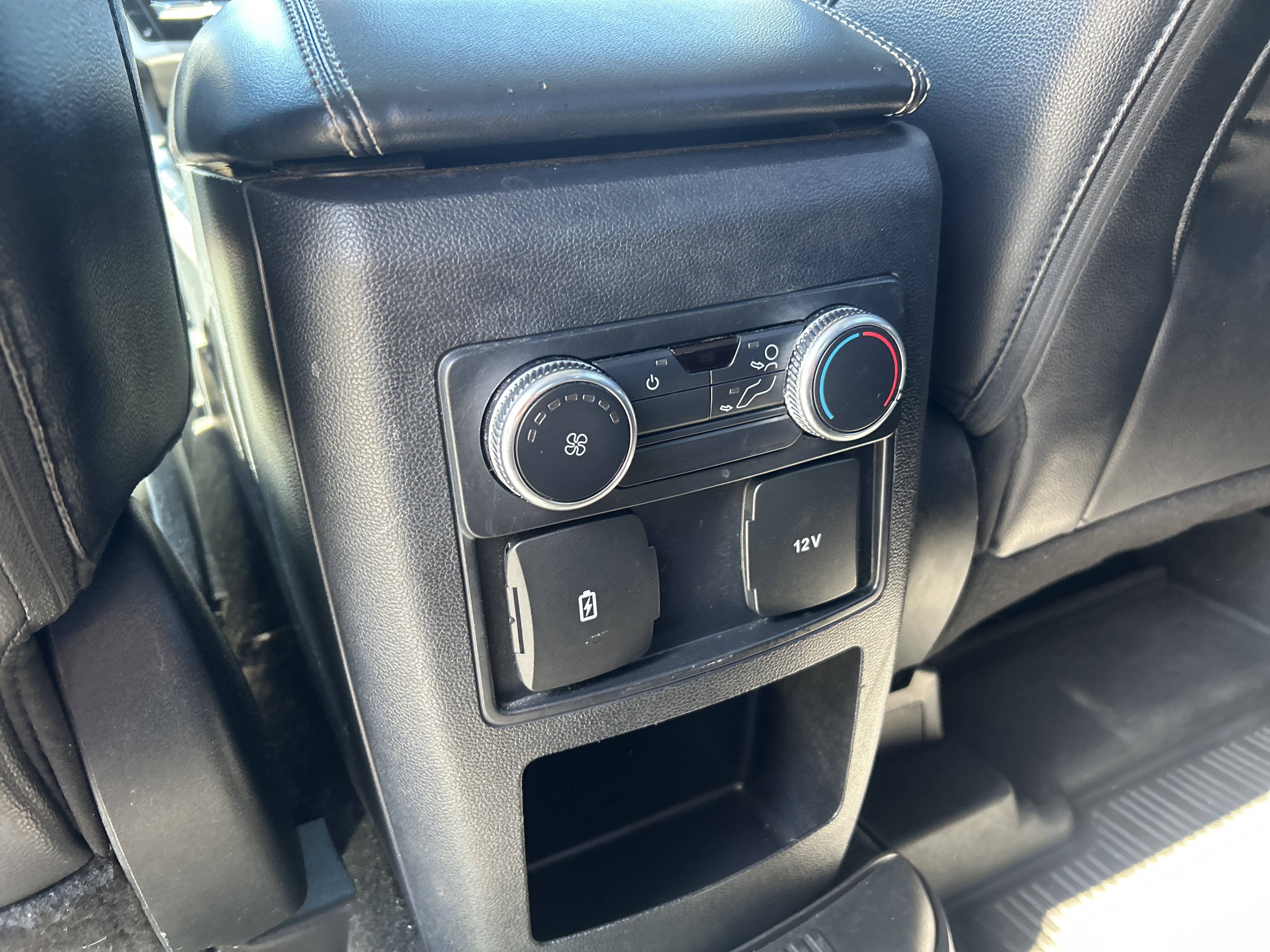Used 2021 Ford Explorer XLT w/ Equipment Group 202A RWD image 45
