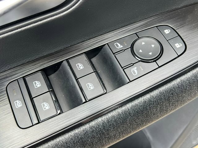 New 2026 Nissan Kicks SV w/ Charging Package image 12