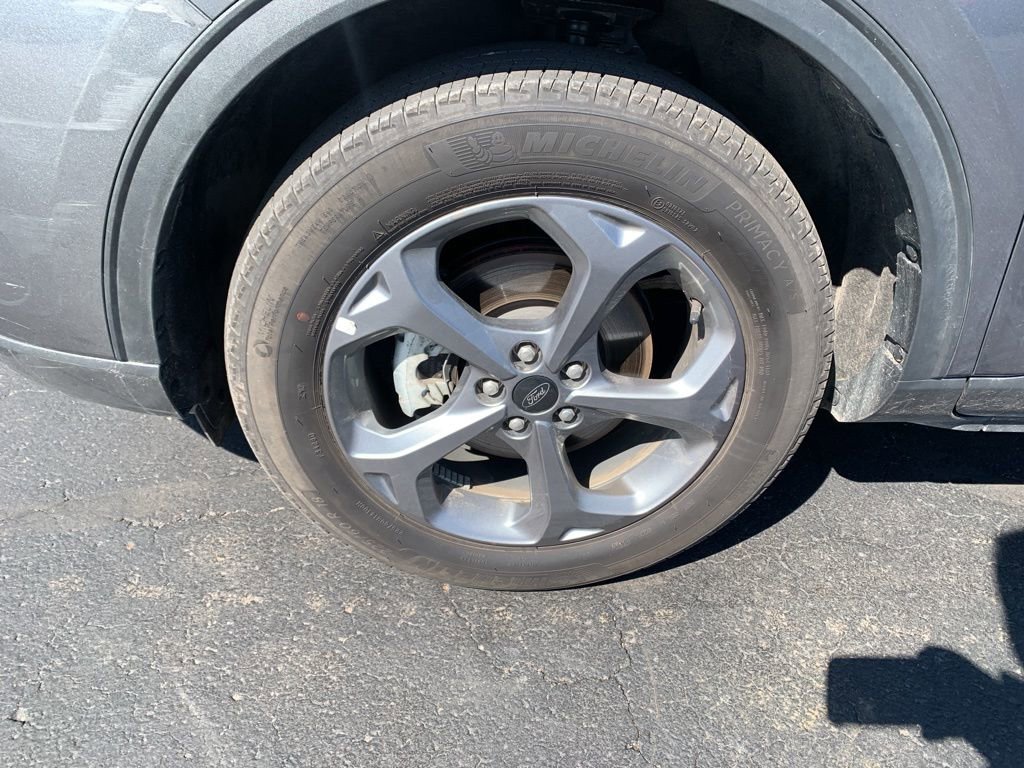 Used 2025 Ford Escape ST-Line image 9