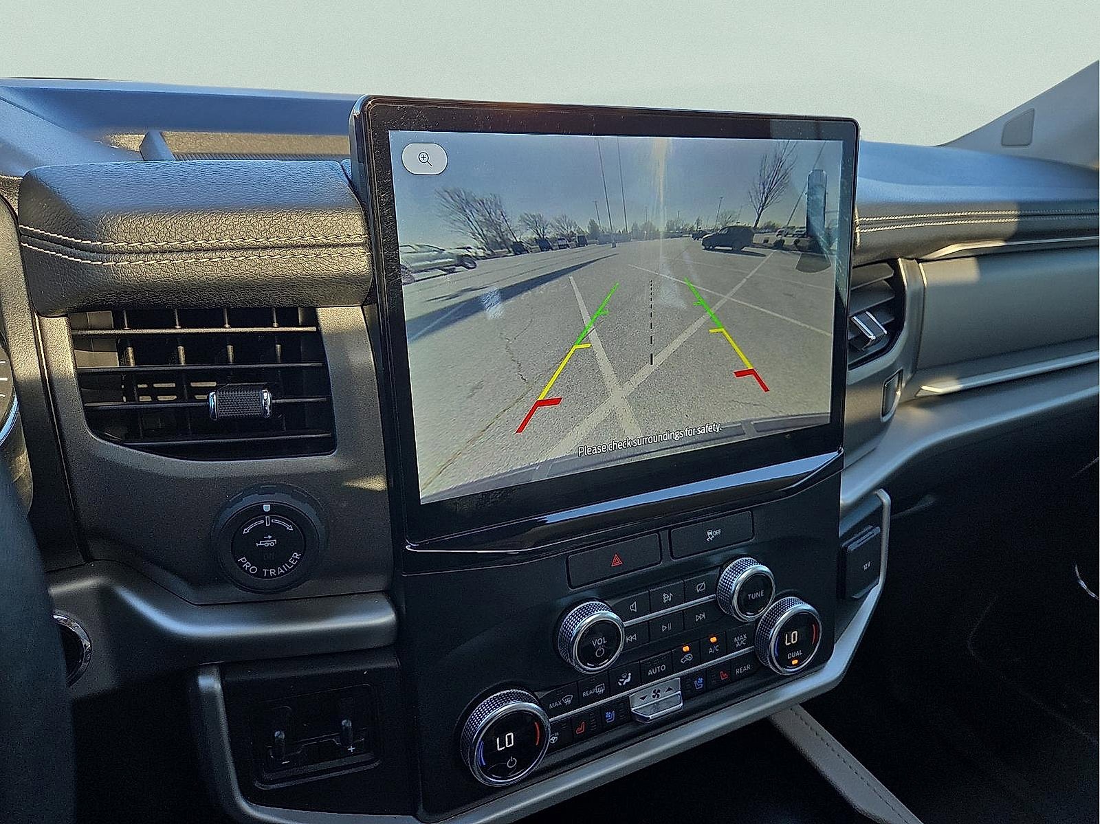 Used 2022 Ford Expedition XLT image 19