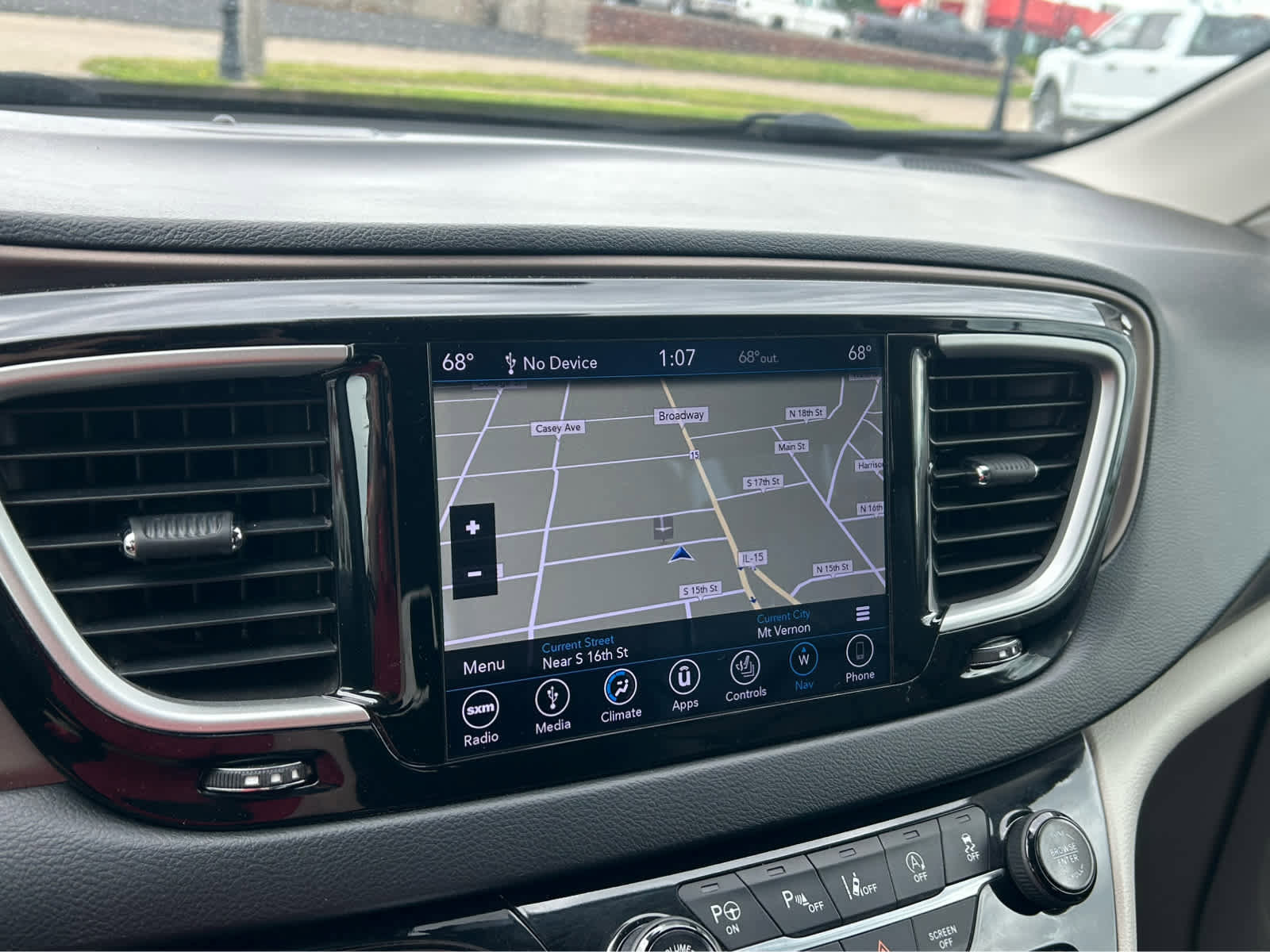 Used 2018 Chrysler Pacifica Touring-L w/ Advanced Safetytec Group FWD image 45