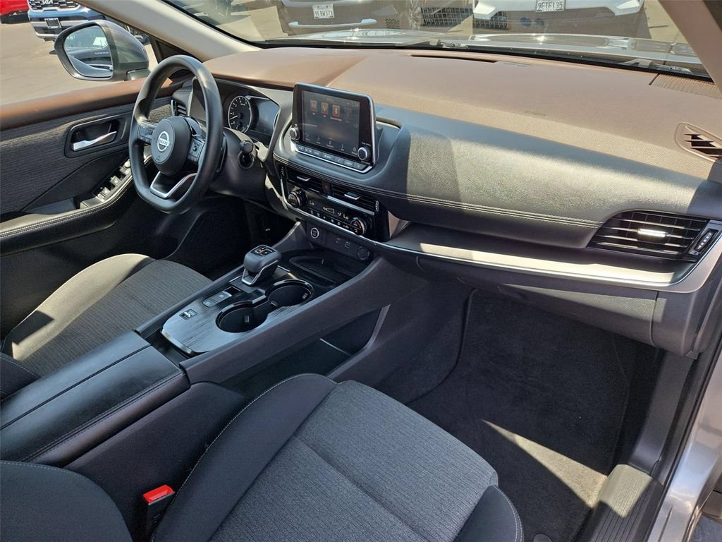 Used 2021 Nissan Rogue SV FWD image 20