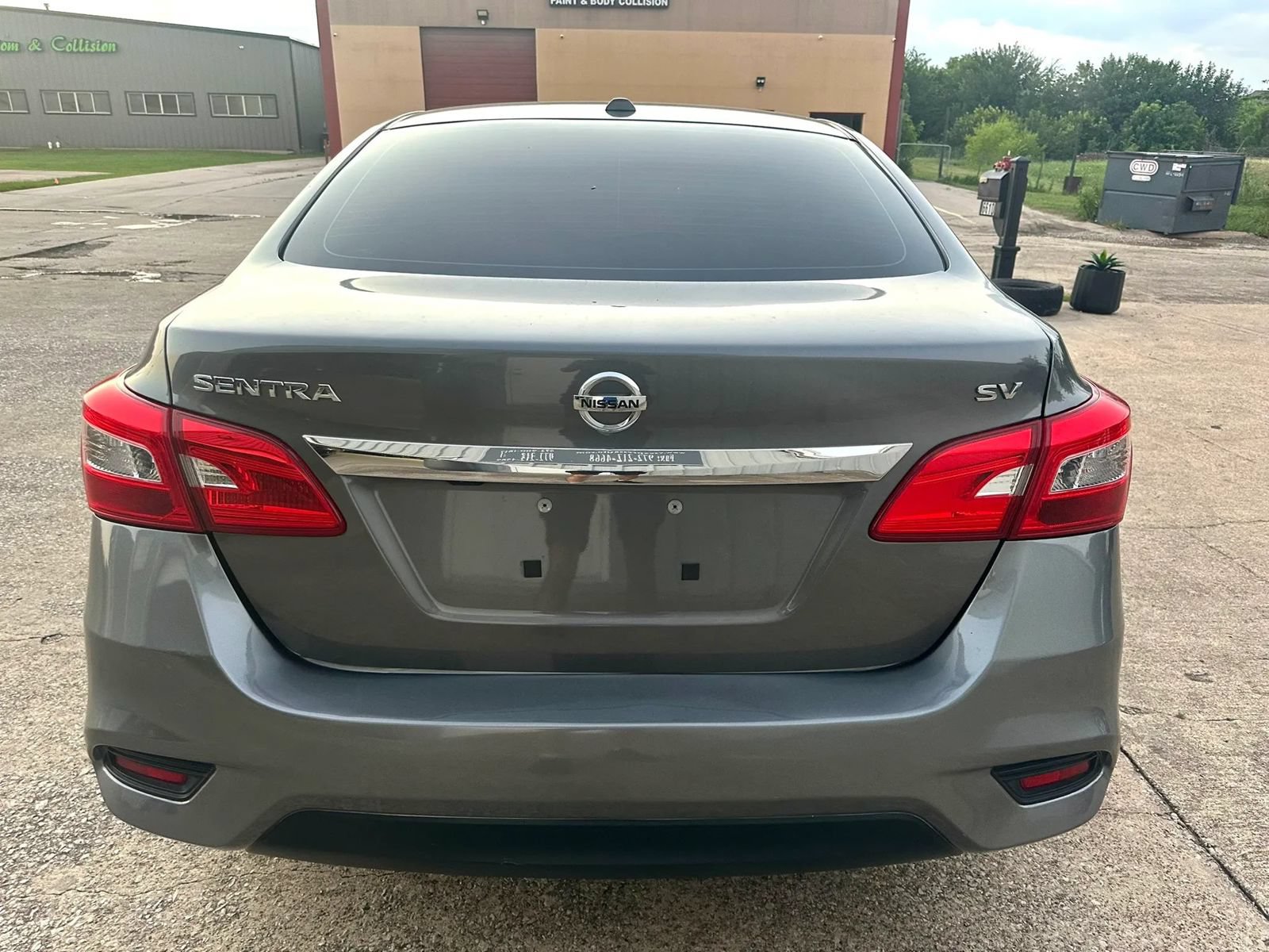 Used 2018 Nissan Sentra SV FWD image 5