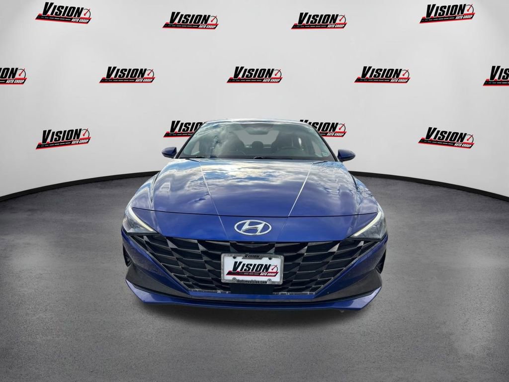 Certified 2023 Hyundai Elantra Limited w/ Preferred Accessory Package video 2