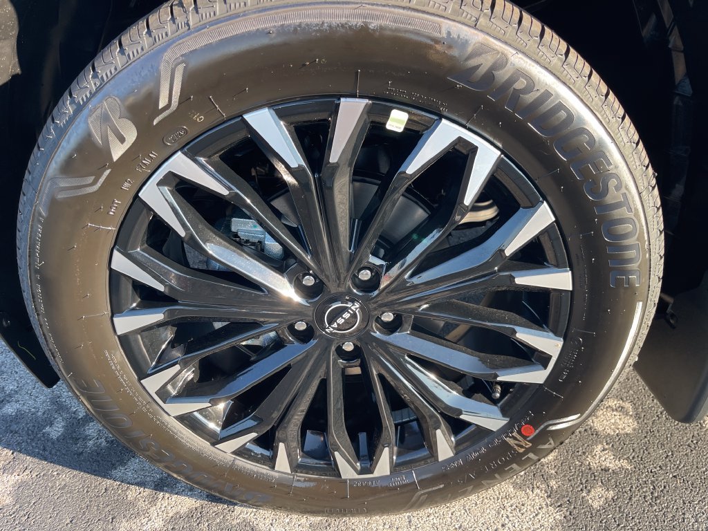 New 2026 Nissan Rogue Dark Armor AWD/4WD image 10
