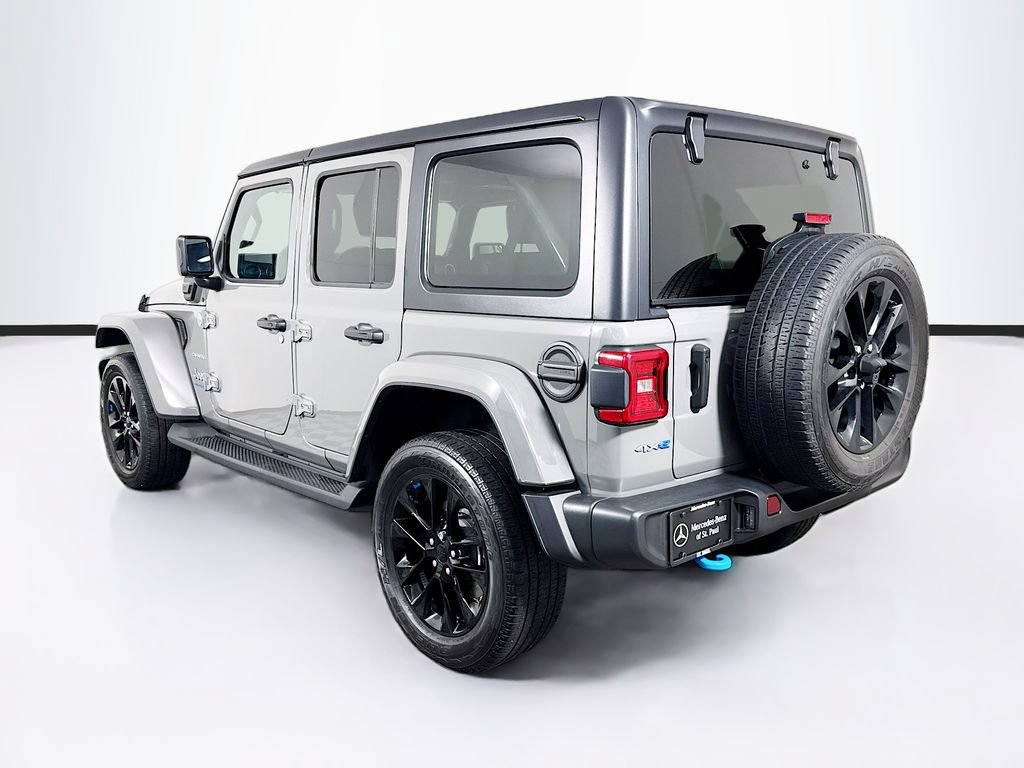 Used 2023 Jeep Wrangler Unlimited Sahara AWD/4WD image 7