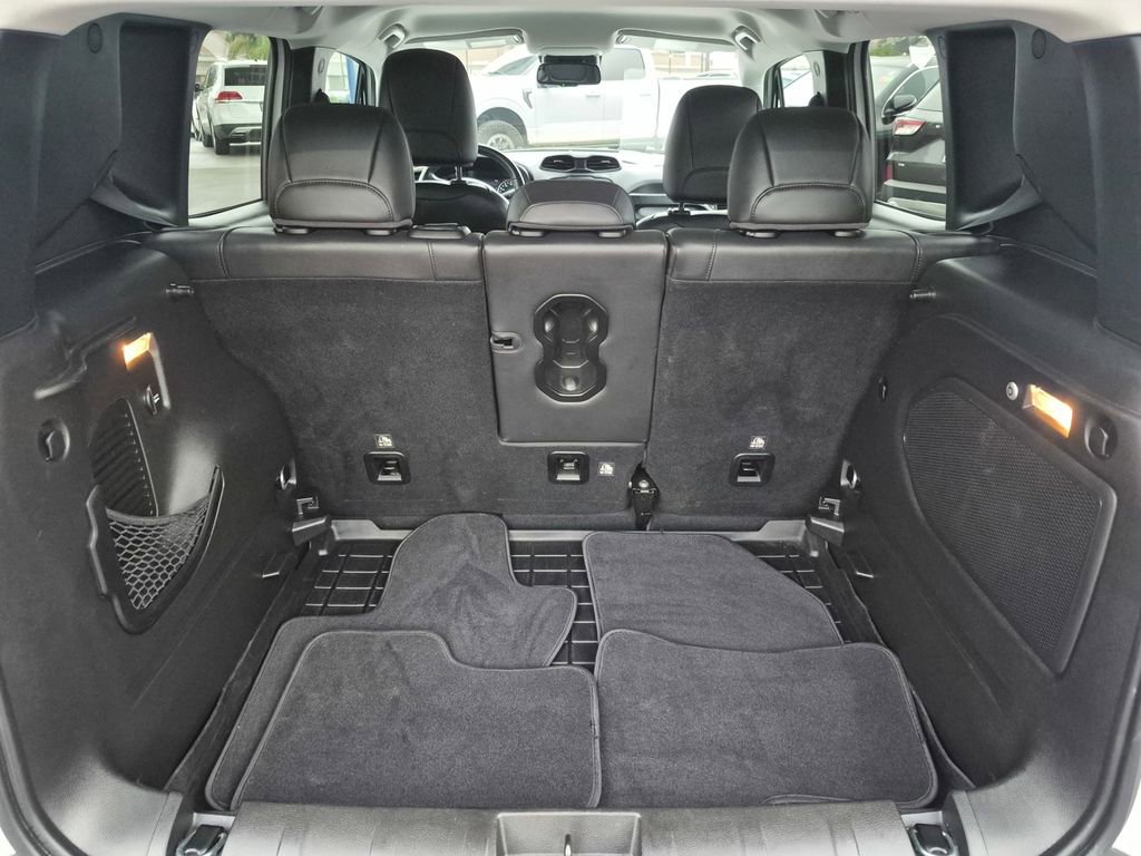 Used 2017 Jeep Renegade Limited image 15