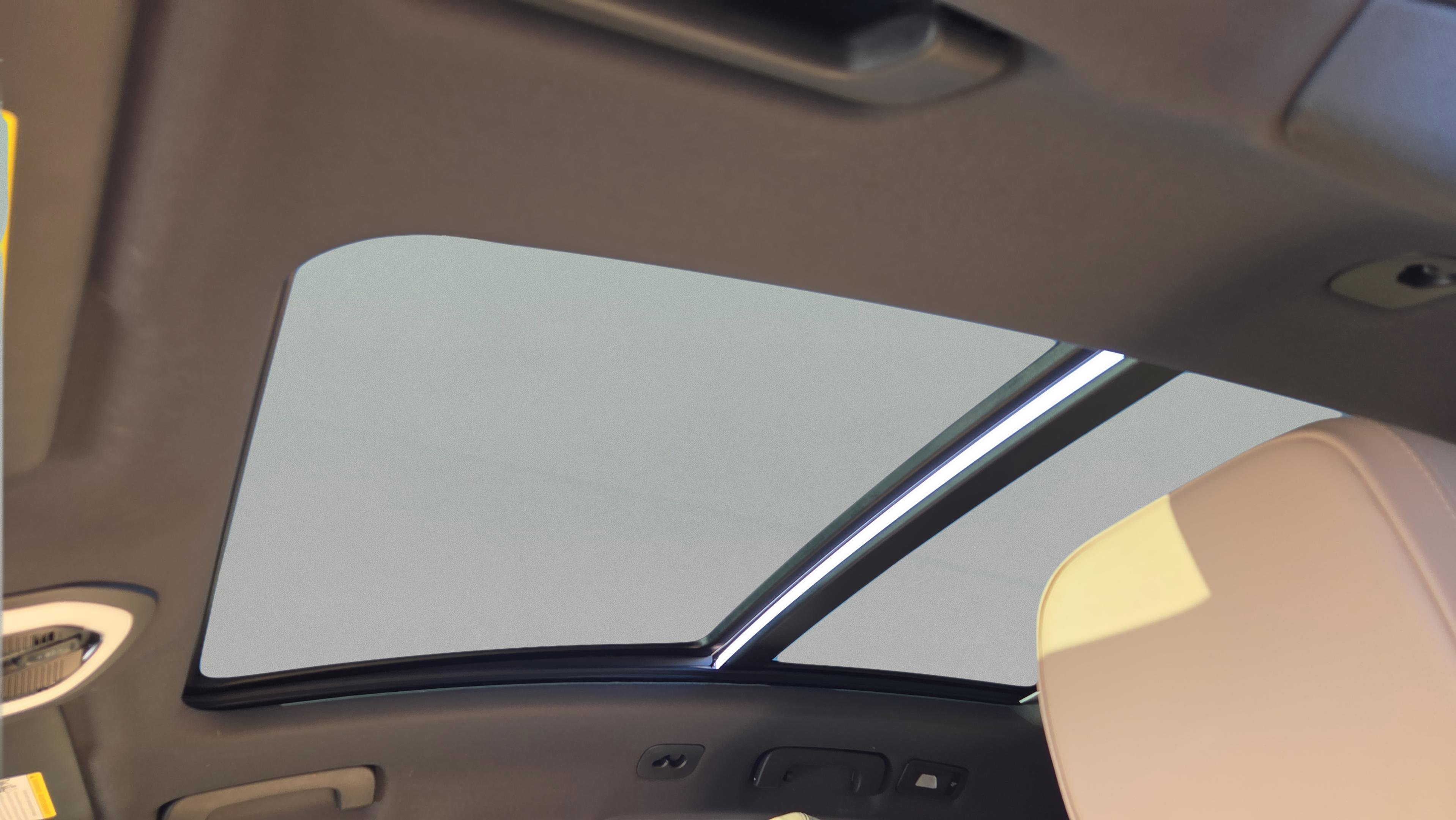 Used 2022 Porsche Macan image 10