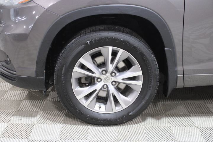 Used 2015 Toyota Highlander XLE image 44