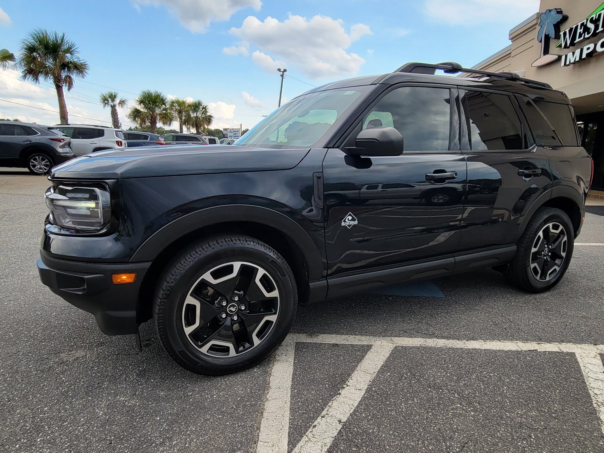 Used 2021 Ford Bronco Sport Outer Banks w/ Outer Banks Package (96D) image 7