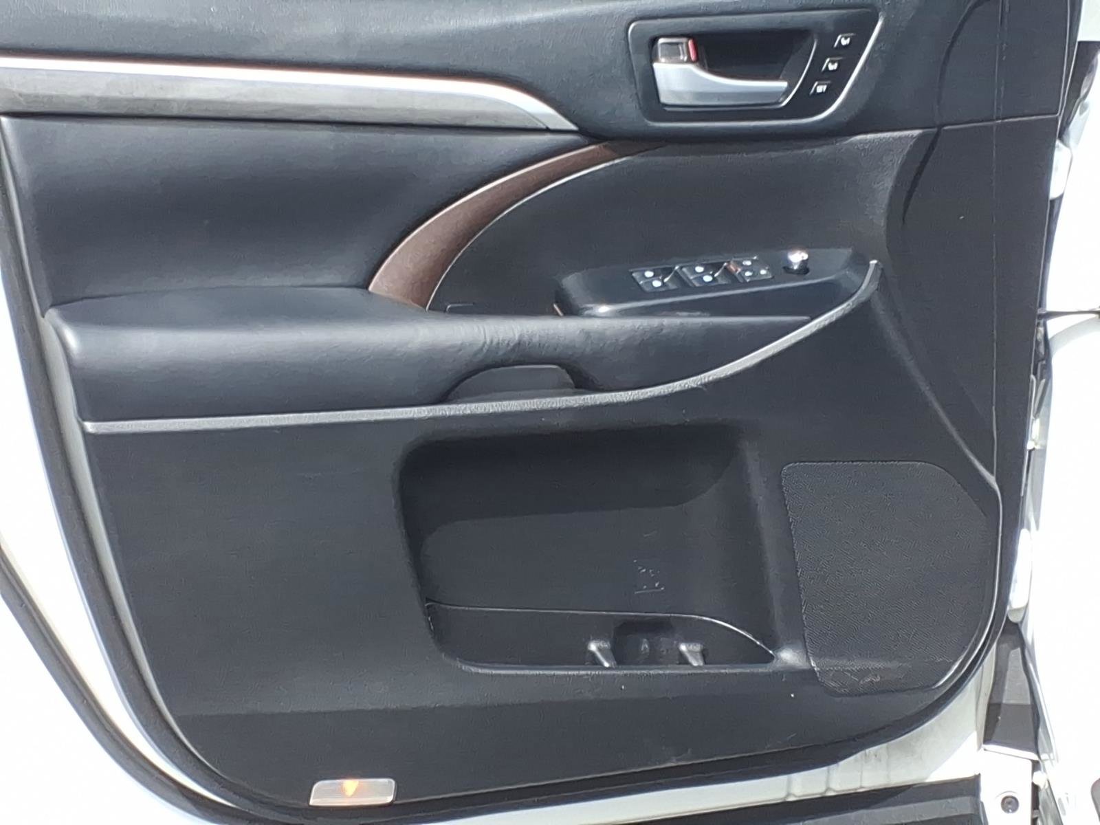 Certified 2018 Toyota Highlander Limited image 15