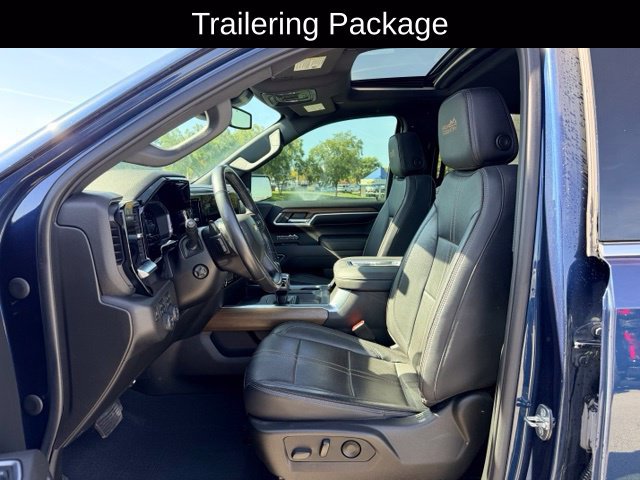 Used 2022 Chevrolet Silverado 1500 High Country w/ High Country Premium Package AWD/4WD image 8