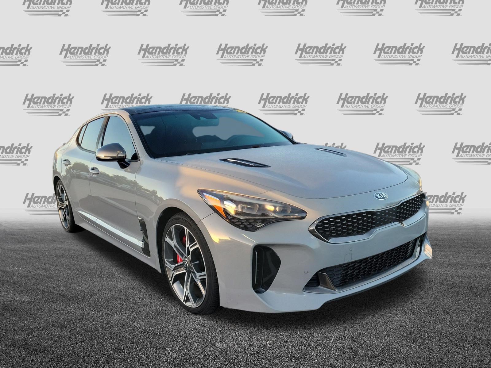 Used 2019 Kia Stinger GT1 RWD image 2