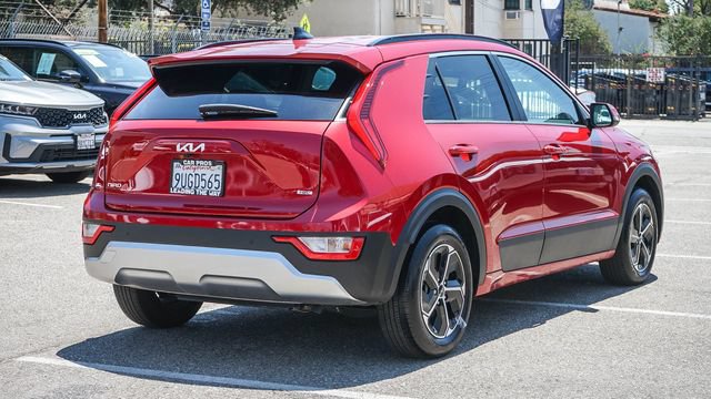 Certified 2025 Kia Niro EX FWD image 9