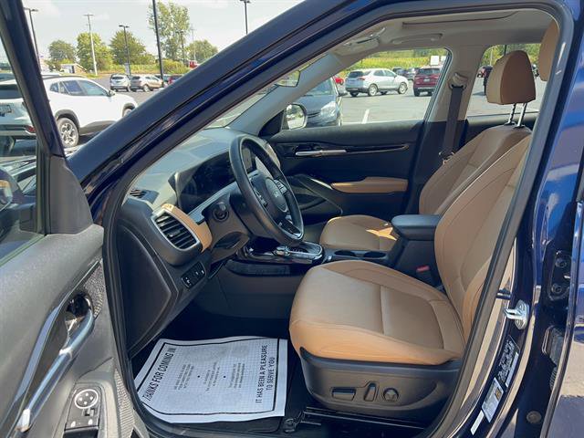 Used 2024 Kia Seltos EX image 16