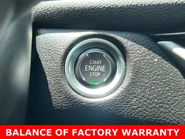 Used 2025 Cadillac XT4 Premium Luxury FWD image 24