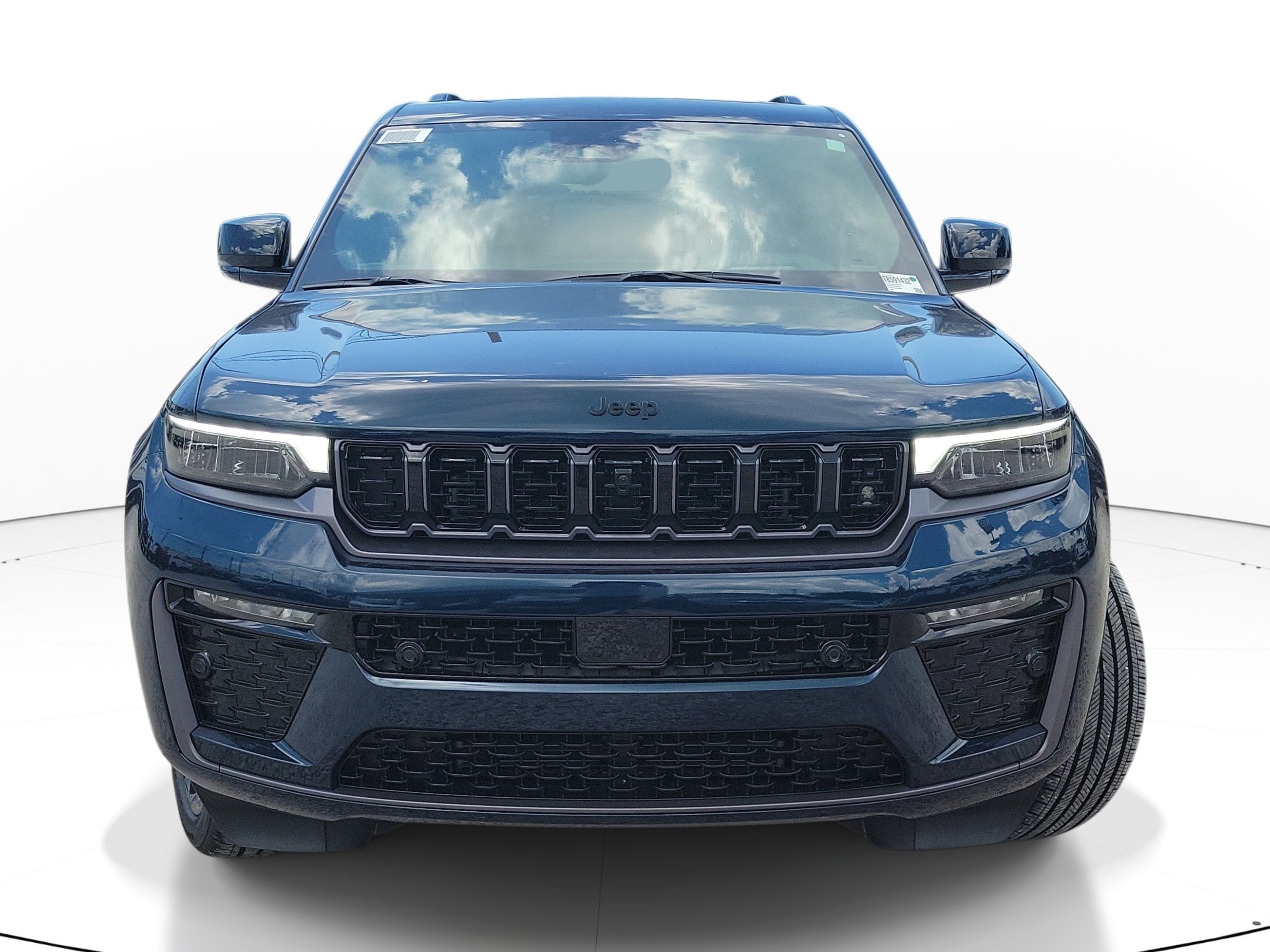 New 2026 Jeep Grand Cherokee Summit w/ Obsidian Package AWD/4WD image 2