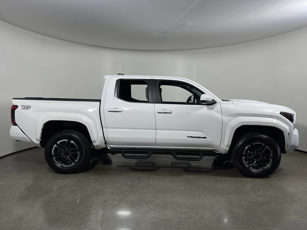 Certified 2025 Toyota Tacoma TRD Sport AWD/4WD image 2
