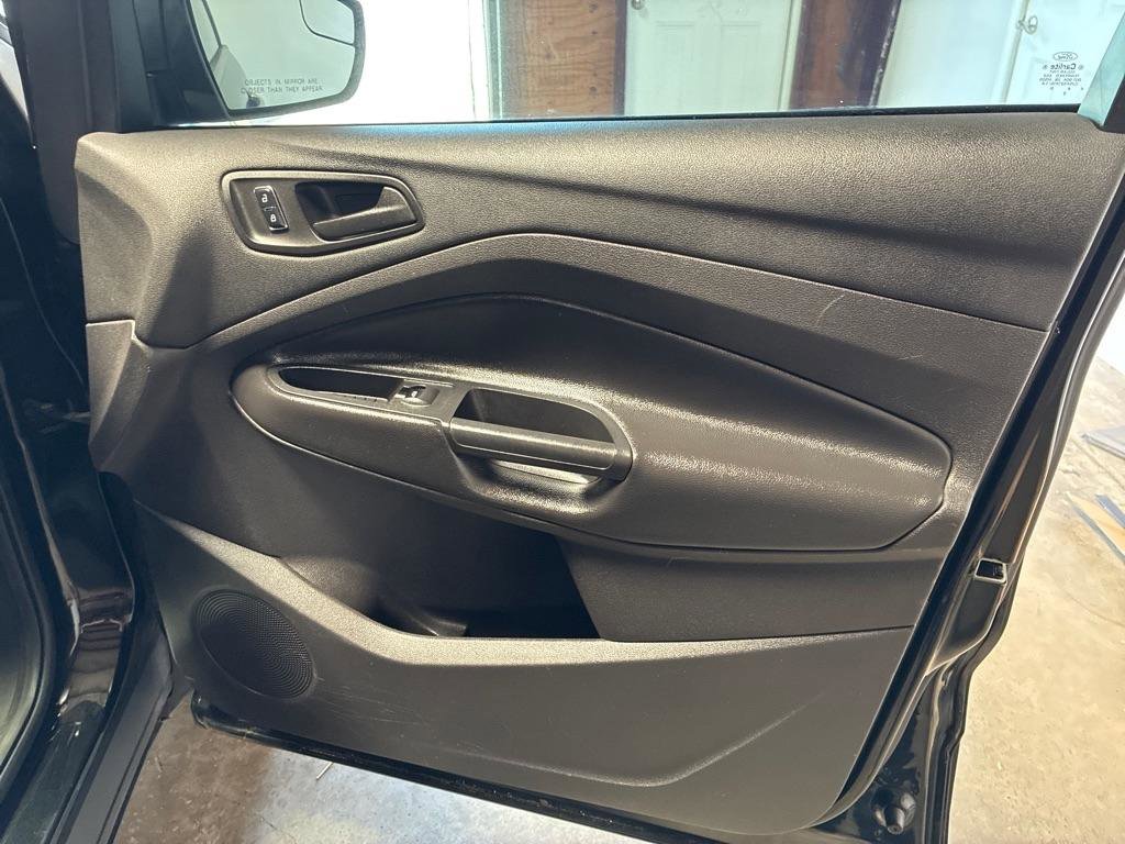 Used 2015 Ford Escape S image 23