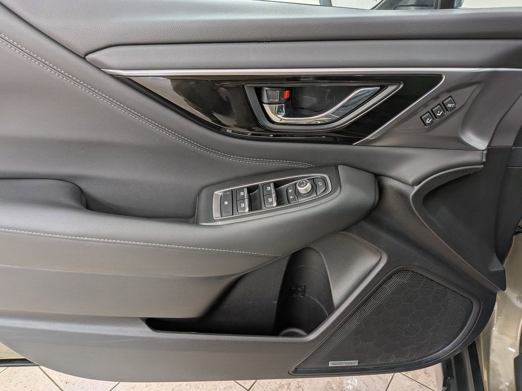 Used 2023 Subaru Outback Touring image 15