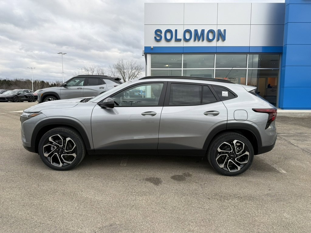 New 2026 Chevrolet Trax RS w/ Sunroof Package image 2