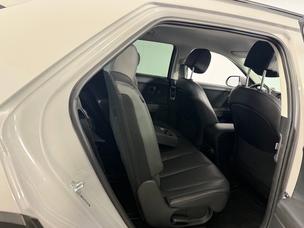 Used 2025 Hyundai Ioniq 5 SEL RWD image 28