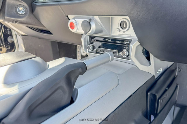 Used 2005 Ford GT RWD image 53