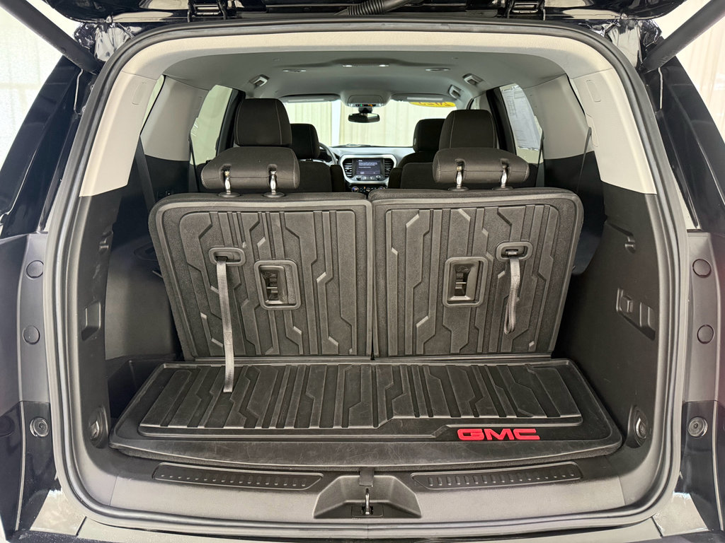 Certified 2023 GMC Acadia SLE w/ Driver Convenience Package FWD image 16