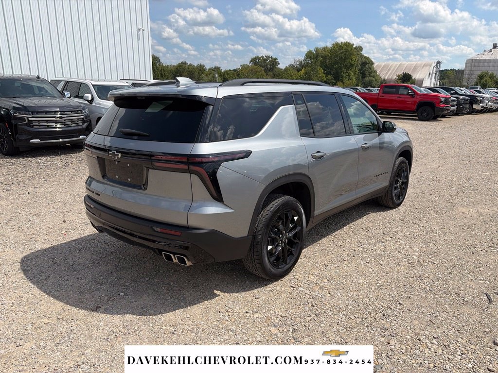 Used 2026 Chevrolet Traverse LT w/ Midnight/Sport Edition AWD/4WD image 6