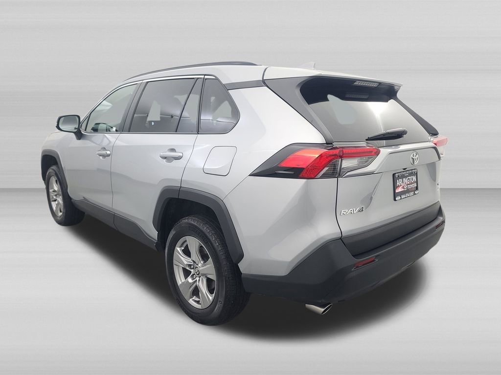 Used 2025 Toyota RAV4 XLE AWD/4WD image 7