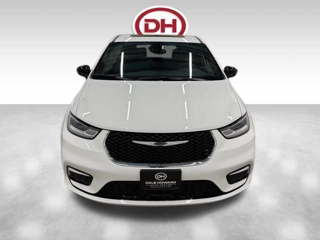 New 2026 Chrysler Pacifica Select AWD/4WD image 9