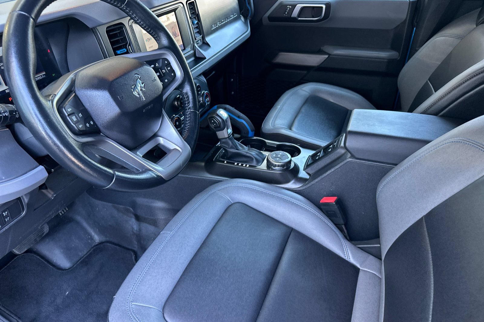 Used 2022 Ford Bronco Black Diamond AWD/4WD image 10