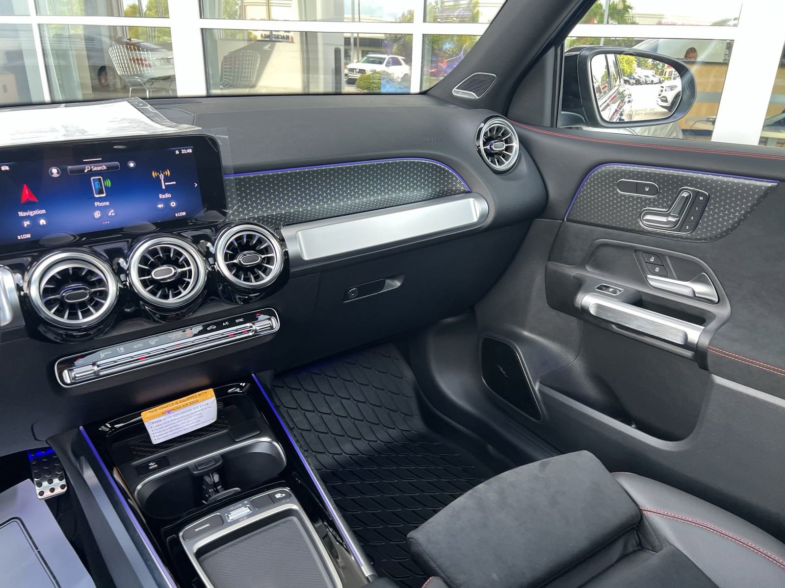 Certified 2024 Mercedes-Benz GLB 250 image 36