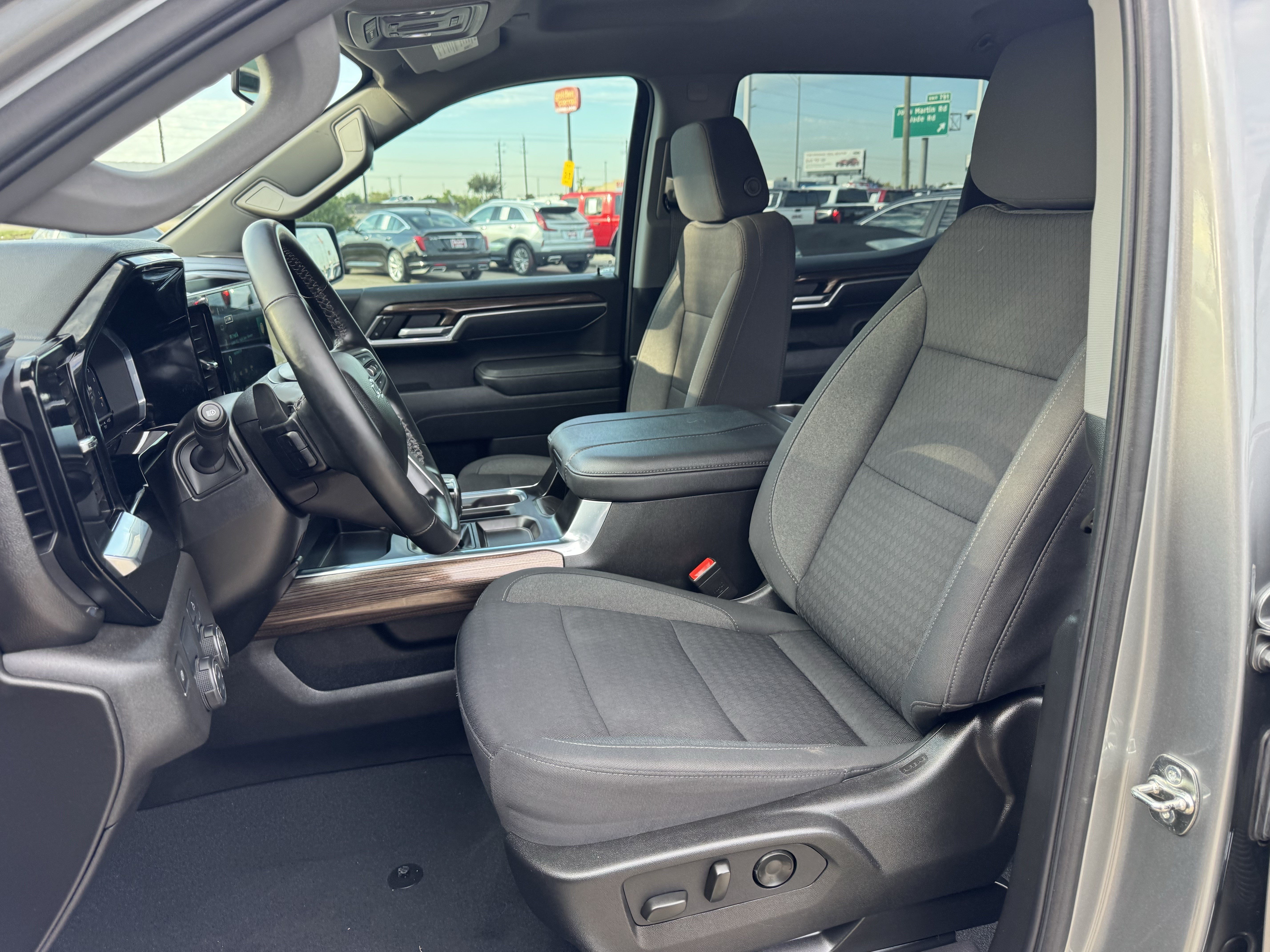 Used 2025 Chevrolet Silverado 1500 RST w/ Texas Edition Plus RWD image 22
