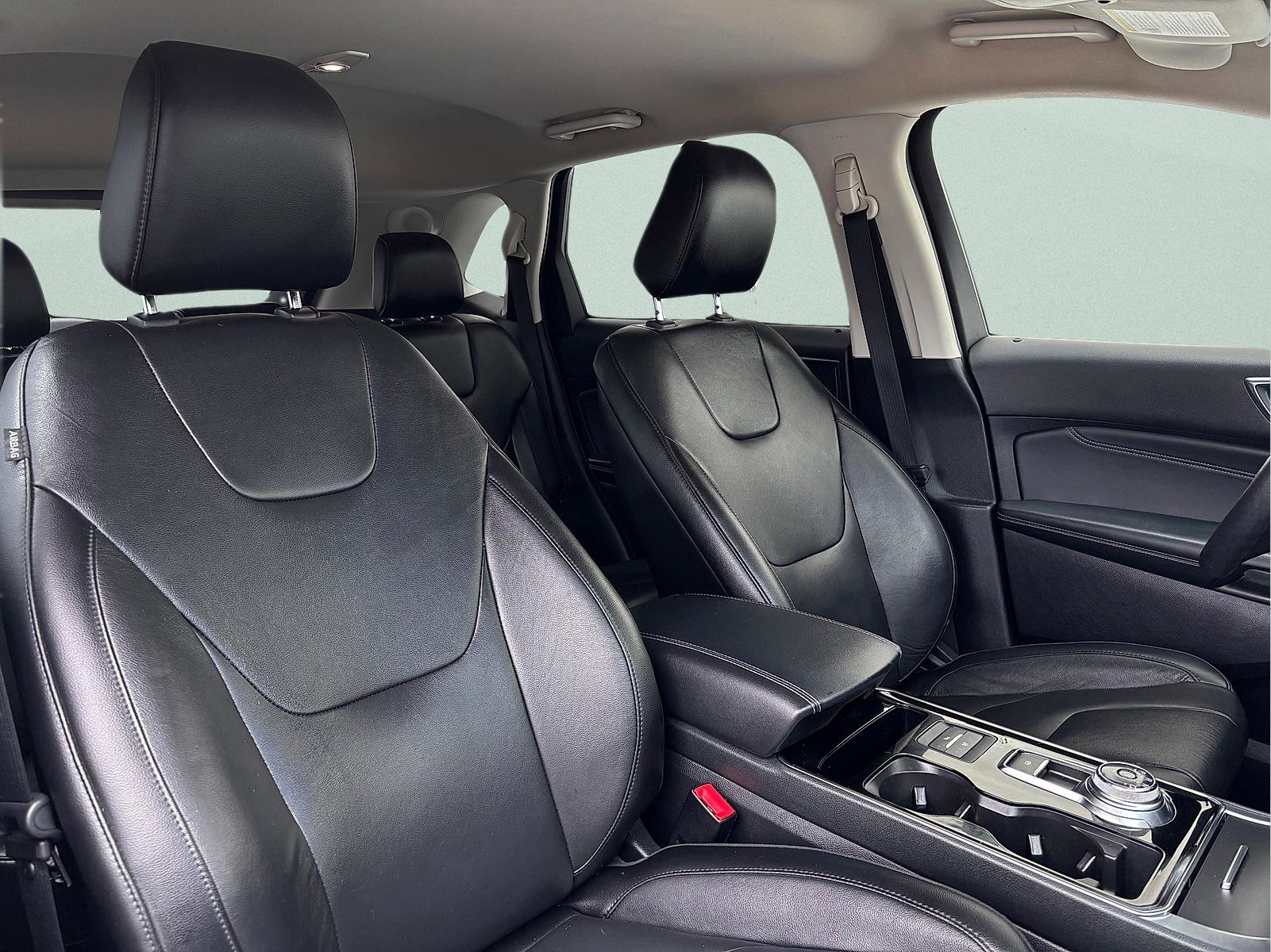 Used 2020 Ford Edge Titanium w/ Cargo Accessory Package AWD/4WD image 35