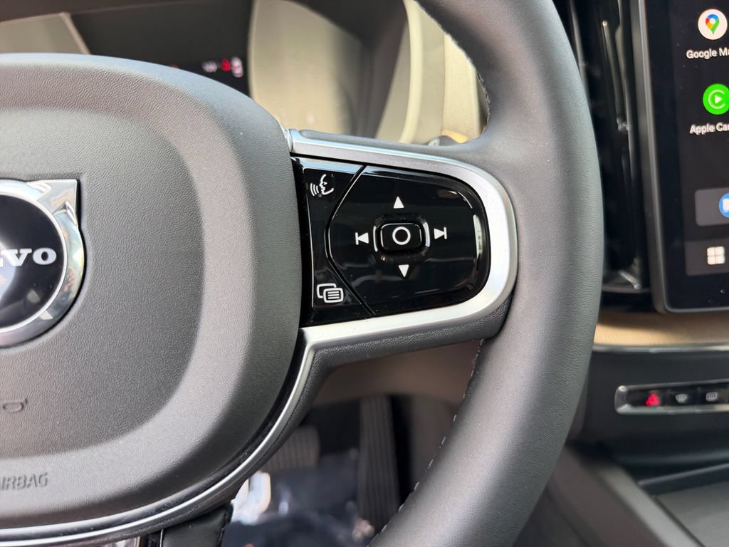 Certified 2026 Volvo XC60 B5 Plus w/ Climate Package AWD/4WD image 19